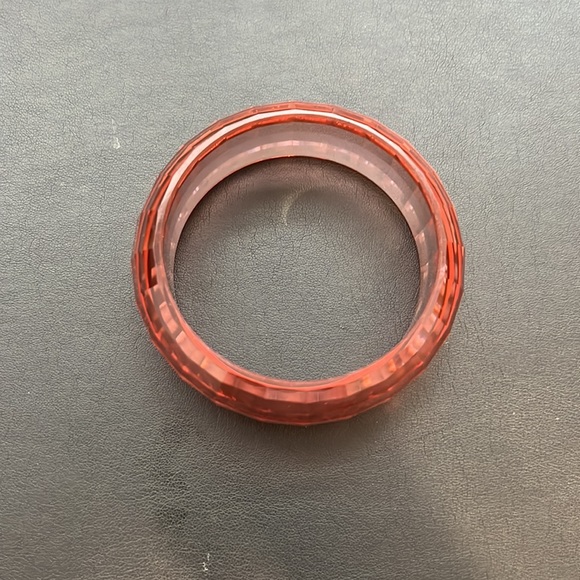 Vintage Lucite Plastic Bangle Bracelet, Multi-Faceted, Pink, Disco, Retro, Boho - Picture 4 of 9